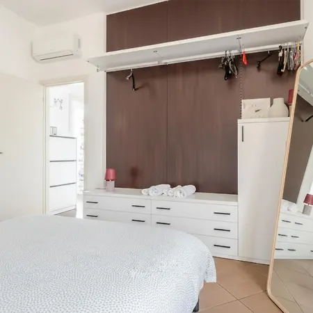 Апартаменты Moderno A 2 Passi Dal Centro